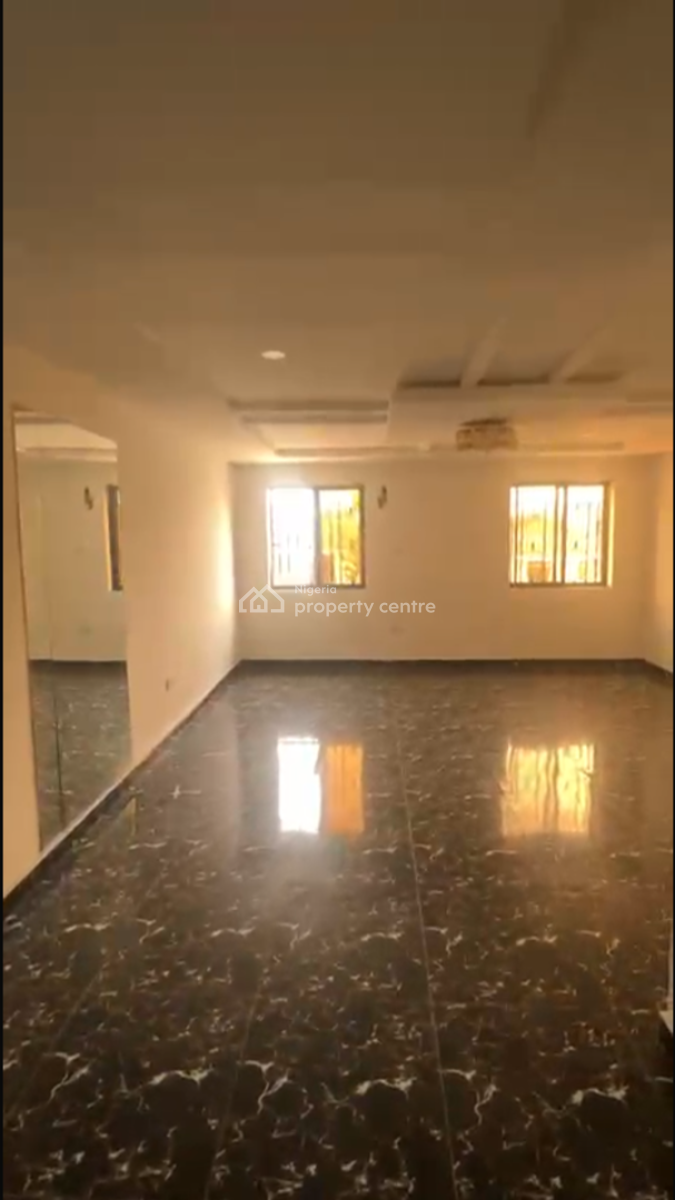 Two Bed Room Apartment, Lekki Phase 1, Lekki, Lagos, Flat / Apartment for Rent