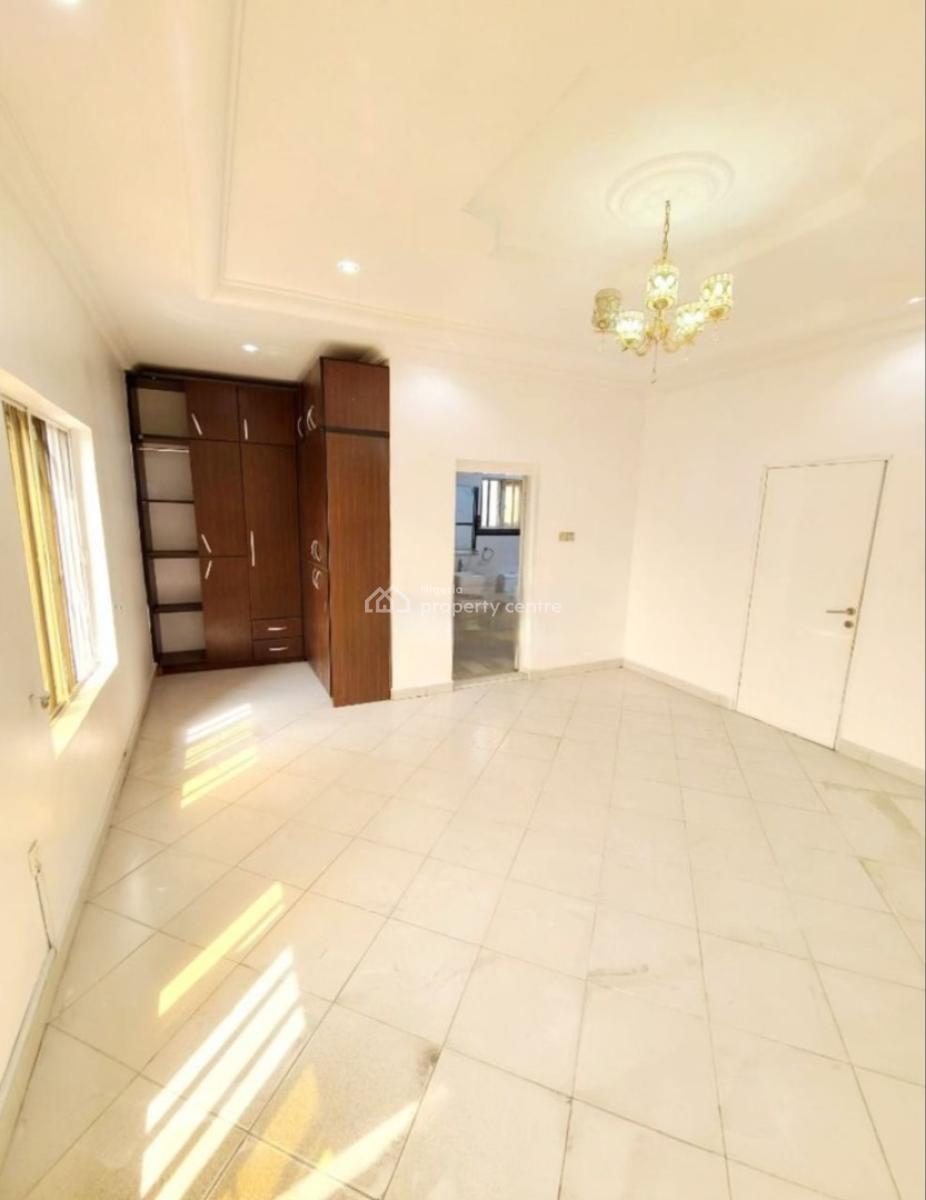 Newly Renovated 4 Bedroom Terrace Duplex, Osapa, Lekki, Lagos, Semi-detached Duplex for Rent
