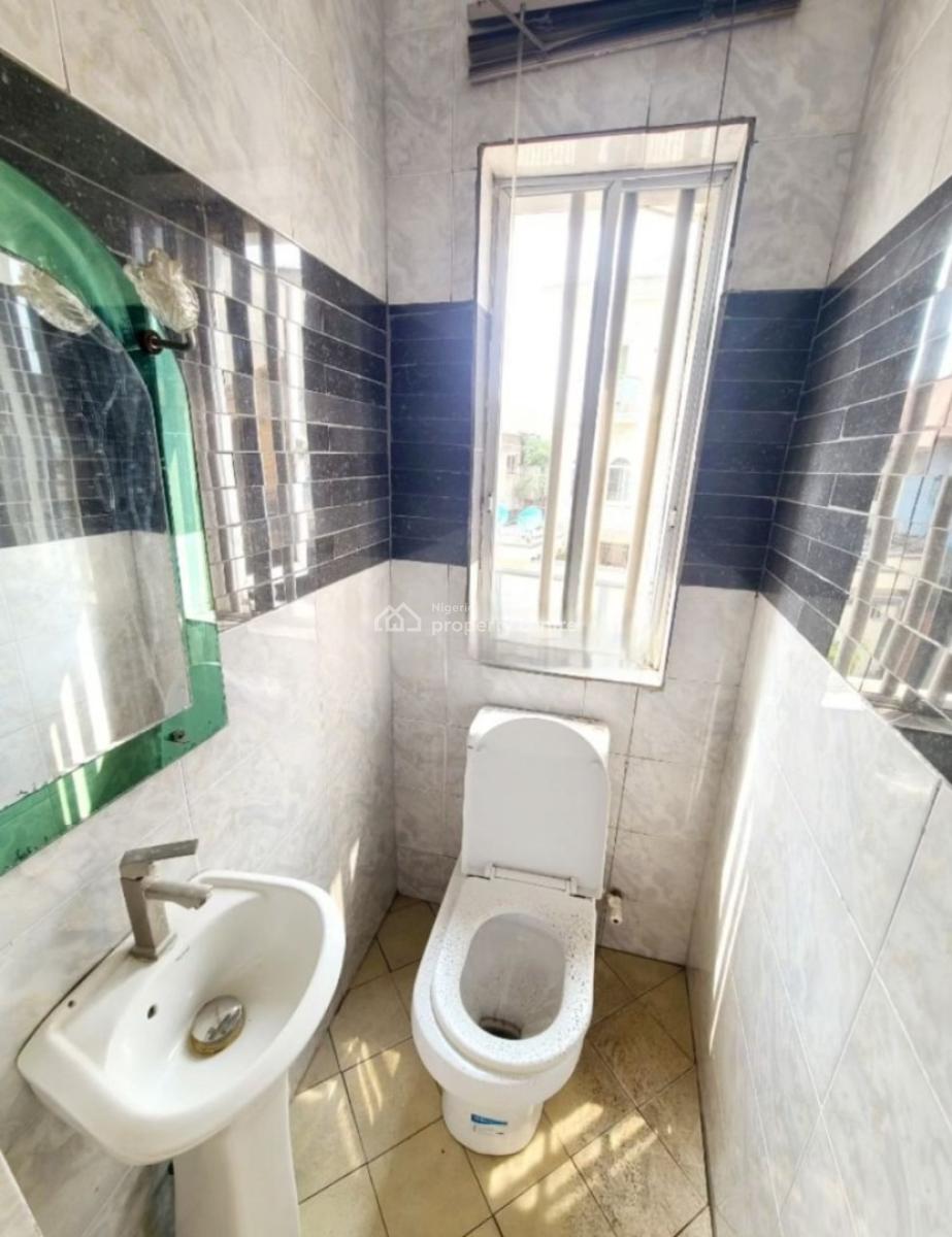 Newly Renovated 4 Bedroom Terrace Duplex, Osapa, Lekki, Lagos, Semi-detached Duplex for Rent