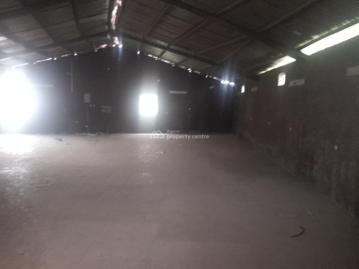 300 Square Meters Waherhouse for Storage, Gra Ikeja, Ikeja, Lagos, Warehouse for Rent