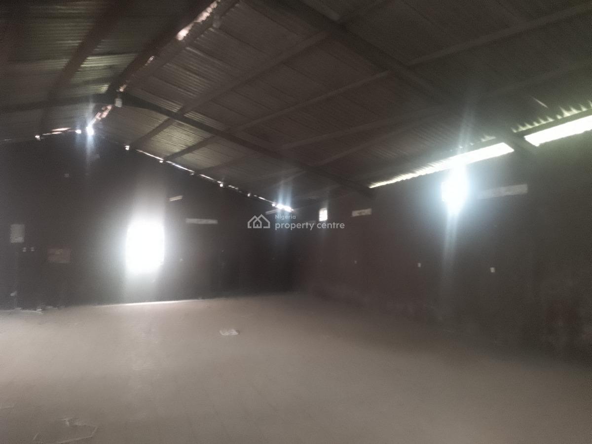 300 Square Meters Waherhouse for Storage, Gra Ikeja, Ikeja, Lagos, Warehouse for Rent