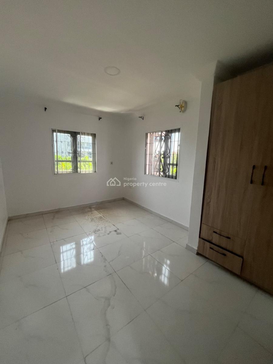 Luxury 3 Bedroom Flat Upstairs Just 3 in The Compound, Abraham Adesanya, Ajah, Lagos, House for Rent