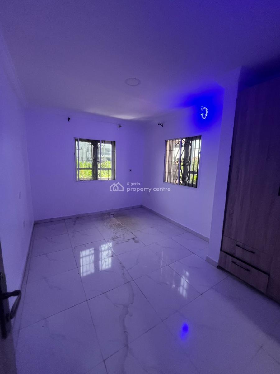 Luxury 3 Bedroom Flat Upstairs Just 3 in The Compound, Abraham Adesanya, Ajah, Lagos, House for Rent