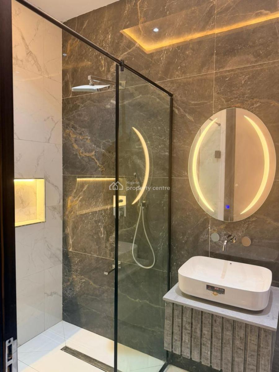 5 Bedroom Semi Detached with 2 Bq, Lekki Phase 1, Lekki, Lagos, Semi-detached Duplex for Sale