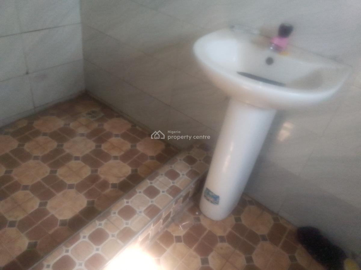 Spacious Luxury 2 Bedroom Flat with Excellent Features, Agunbiade Street, Ogombo, Ajah, Lagos, Flat / Apartment for Rent