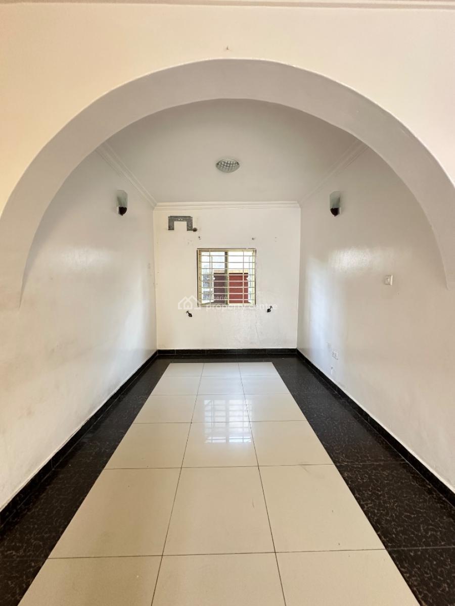 Nicely Done 2 Bedroom Apartment, Orchid, Lekki, Lagos, Flat / Apartment for Rent