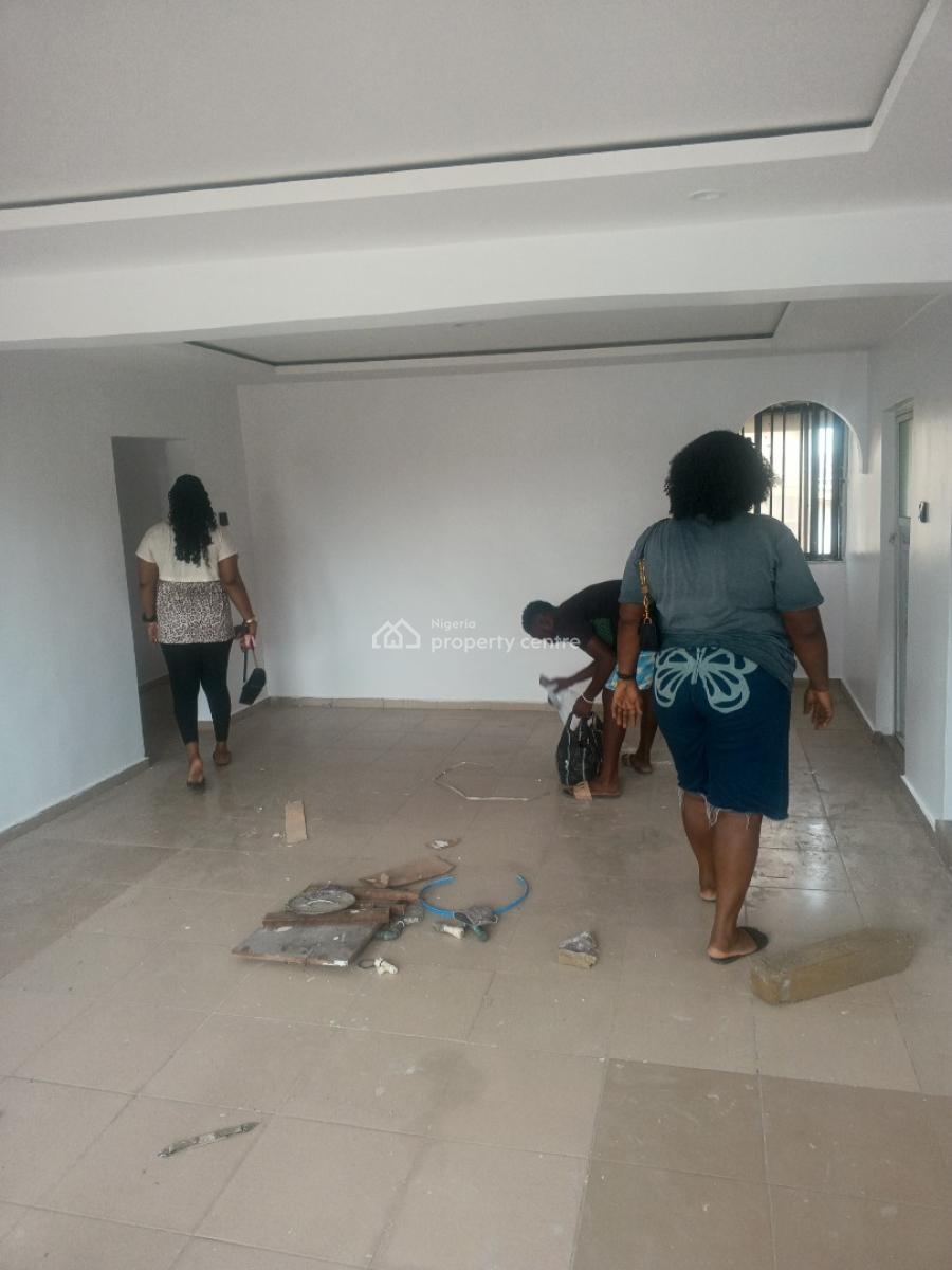 Newly Big Mini Flat Pent-house (upstairs), Off Sunmola Street, Mende, Maryland, Lagos, Mini Flat (room and Parlour) for Rent
