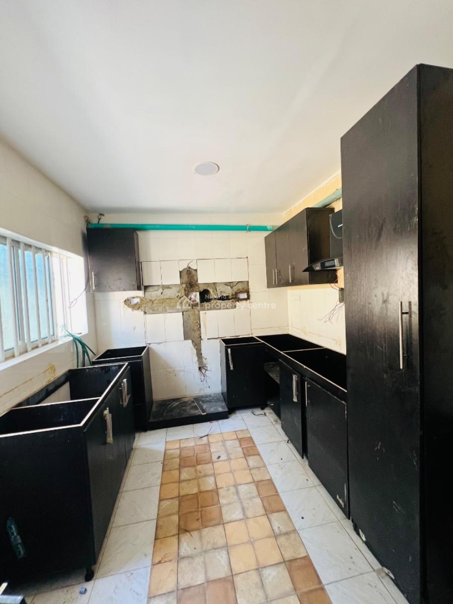 4 Bed&bq Semi Detached  8 Million, Ajah, Lagos, Semi-detached Duplex for Sale