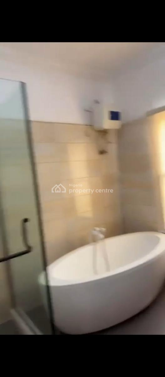 Beautiful and Luxury Studio with Ps5, Bathroom, Work Space & Balcony, Lekki Phase 1, Lekki, Lagos, Self Contain (single Rooms) Short Let