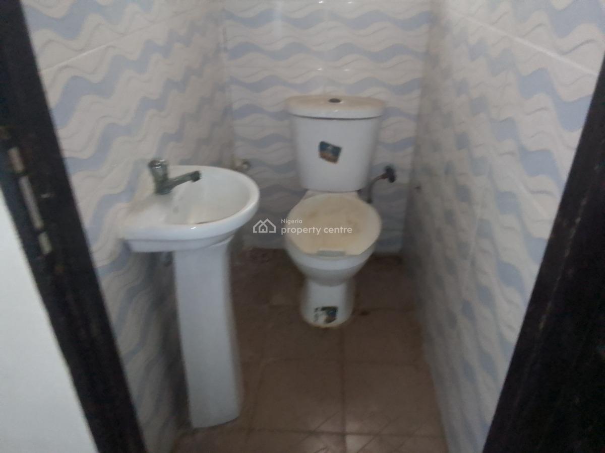 Spacious Luxury 2 Bedroom Flat with Excellent Features, Agunbiade Street, Ogombo, Ajah, Lagos, Flat / Apartment for Rent