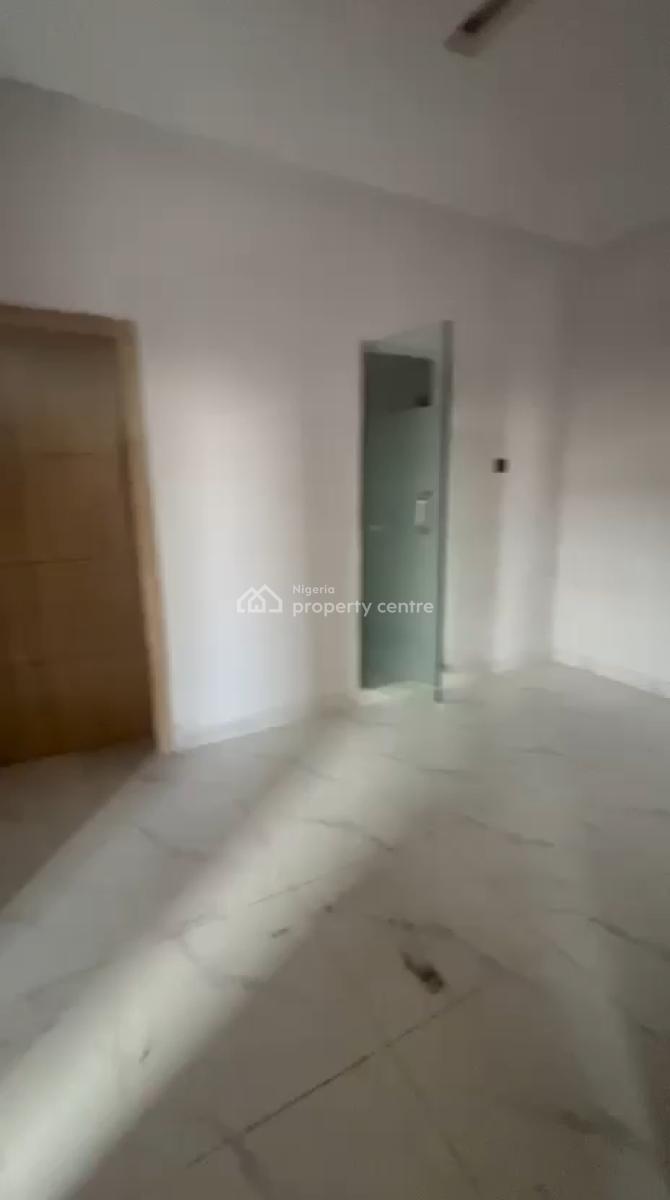 Standard Miniflat, Morocco Road, Yaba, Lagos, Flat / Apartment for Rent