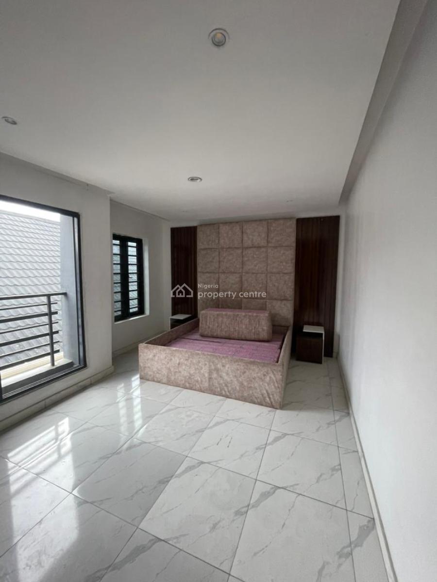 Luxury 2 Bedroom Apartment with Excellent Facilities, Ologolo Lekki, Lekki, Lagos, Flat / Apartment for Rent