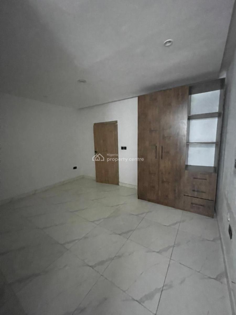 Luxury 2 Bedroom Apartment with Excellent Facilities, Ologolo Lekki, Lekki, Lagos, Flat / Apartment for Rent