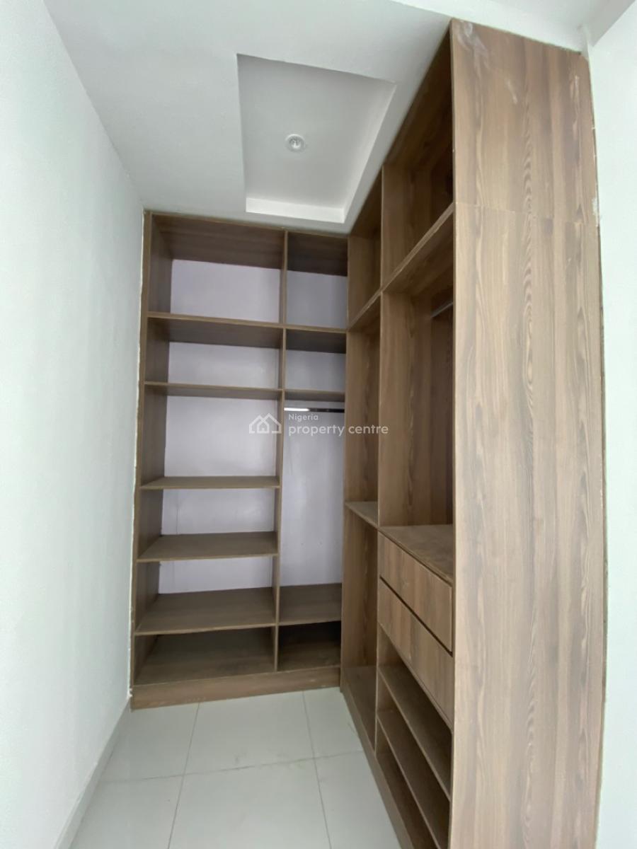 2 Bedroom Apartment, Lekki, Lagos, Block of Flats for Sale