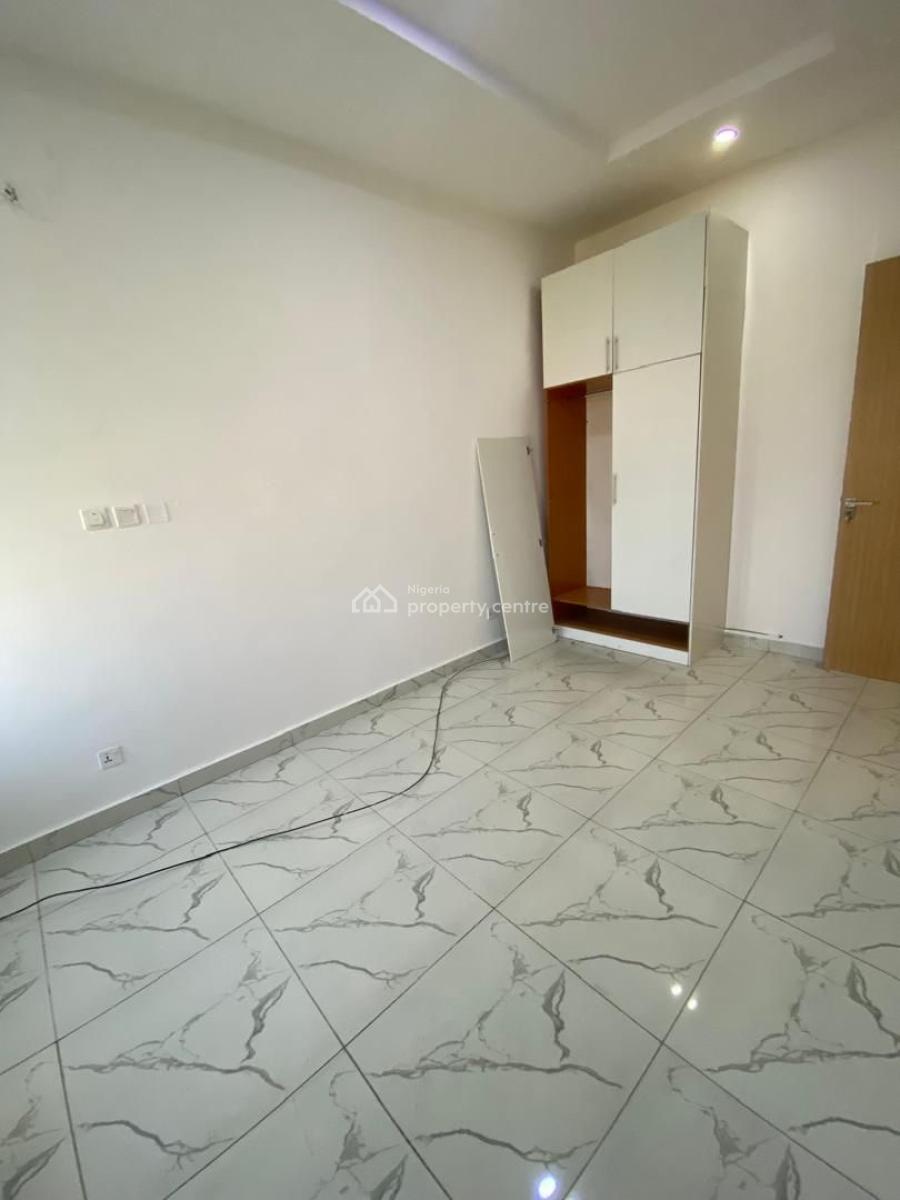 Spacious Single Room Shared Apartment, Orchid, Lekki, Lagos, Flat / Apartment for Rent