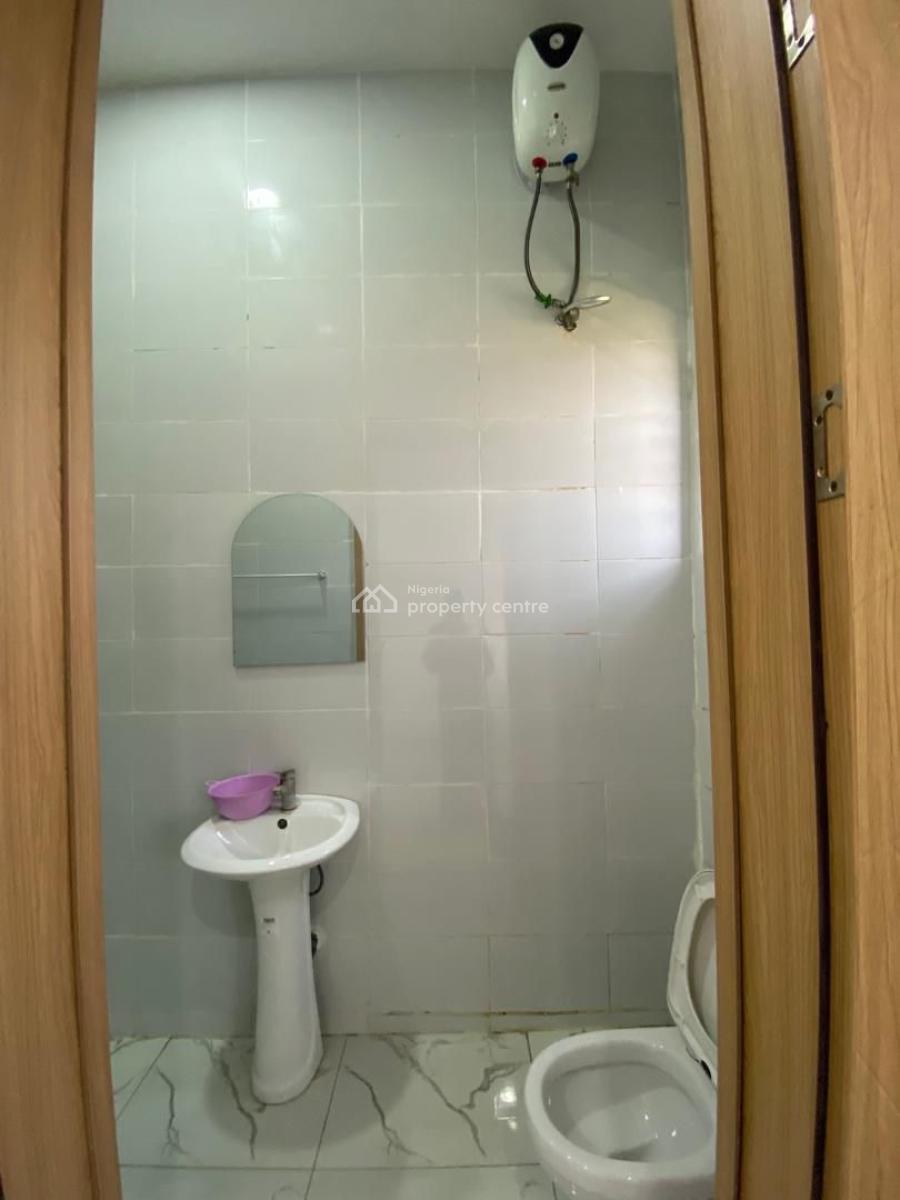 Spacious Single Room Shared Apartment, Orchid, Lekki, Lagos, Flat / Apartment for Rent