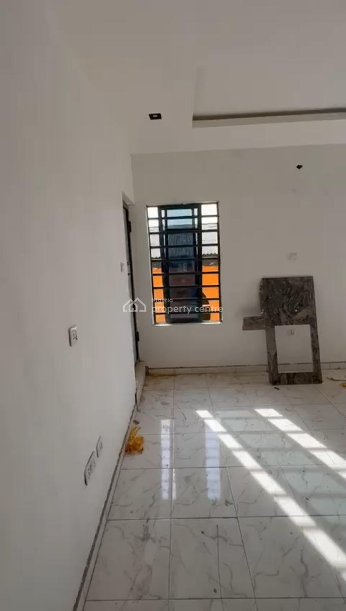 Miniflat, Akoka, Yaba, Lagos, Flat / Apartment for Rent