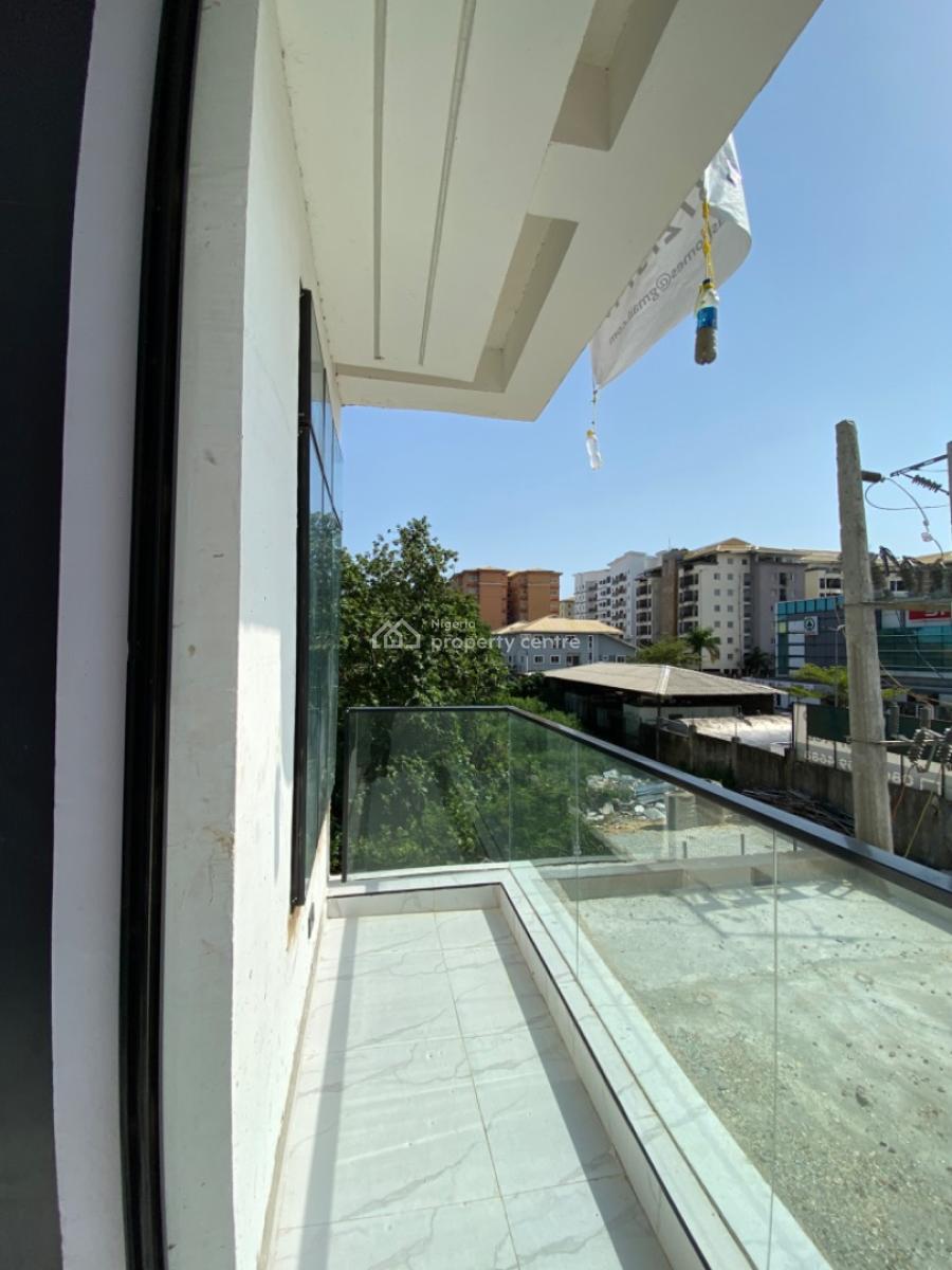 2 Bedroom Apartment with Bq, Ikate, Lekki, Lagos, Block of Flats for Sale