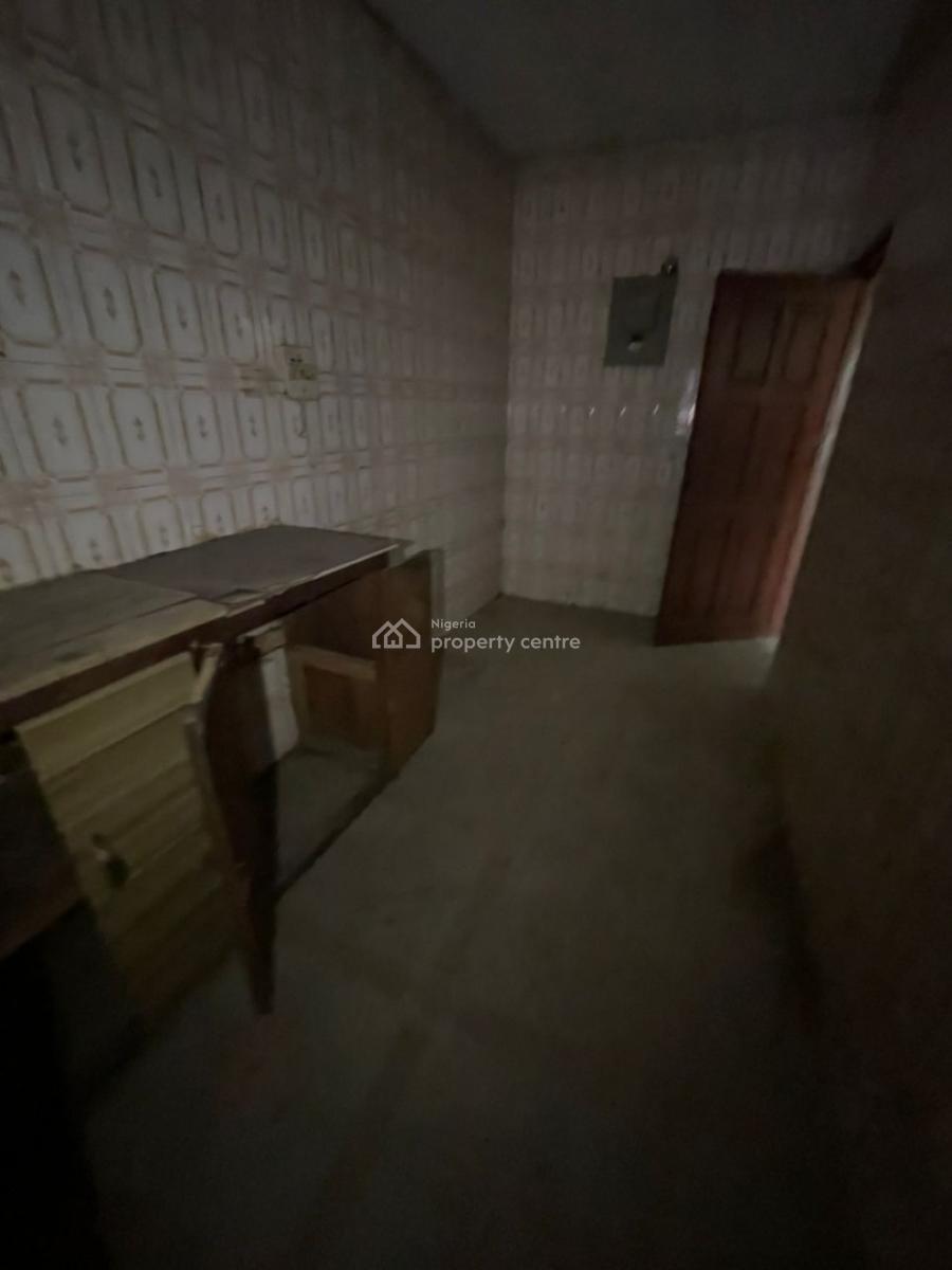 3 Bedroom Downstairs Flat, Seaflow Estate, Gbagada, Lagos, Flat / Apartment for Rent