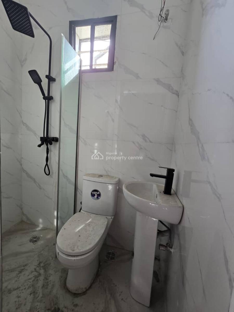 Direct Listing -- Luxury 2 Bedroom Apartment, Lekki Phase 1, Lekki, Lagos, Flat / Apartment for Sale