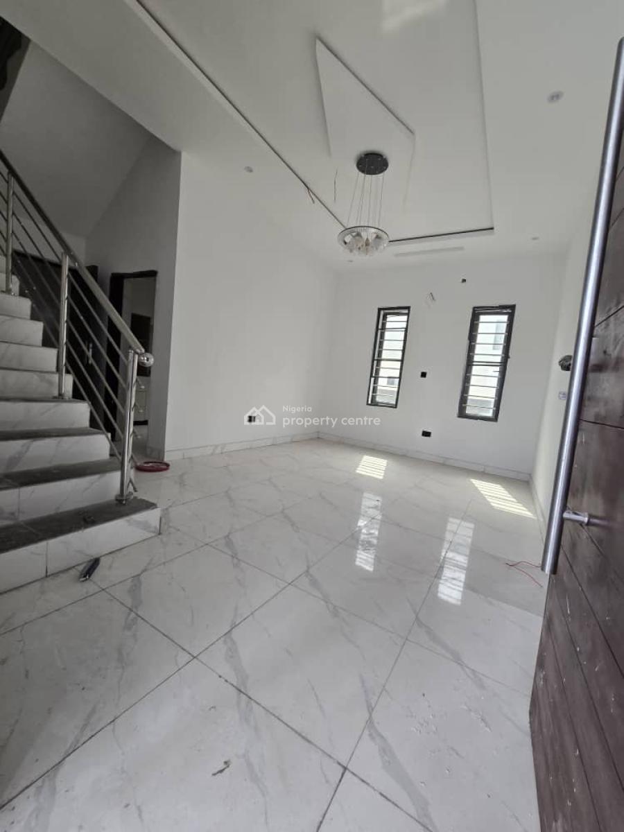 Direct Listing -- Luxury 2 Bedroom Apartment, Lekki Phase 1, Lekki, Lagos, Flat / Apartment for Sale