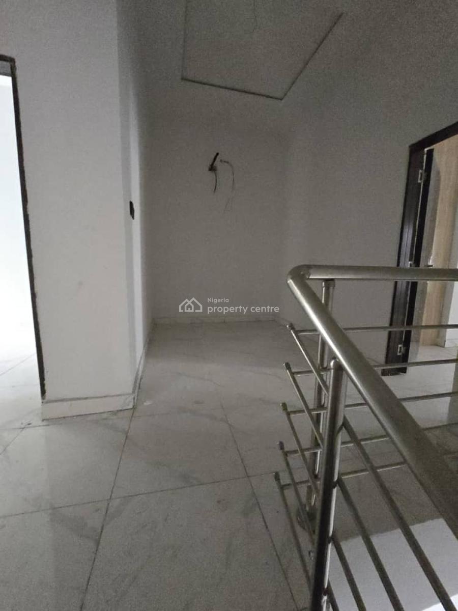 Direct Listing -- Luxury 2 Bedroom Apartment, Lekki Phase 1, Lekki, Lagos, Flat / Apartment for Sale