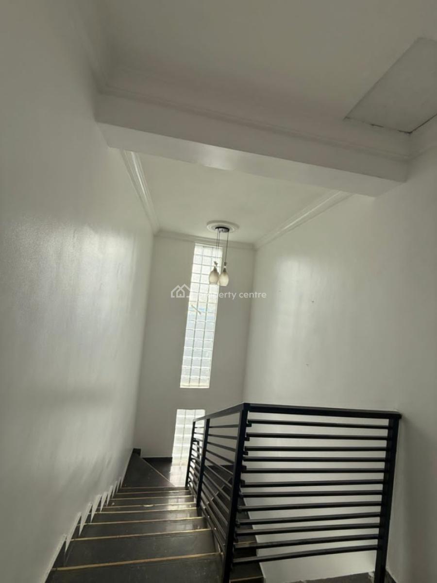Spacious Four (4) Bedrooms Terrace Duplex, Osapa, Lekki, Lagos, Terraced Duplex for Rent