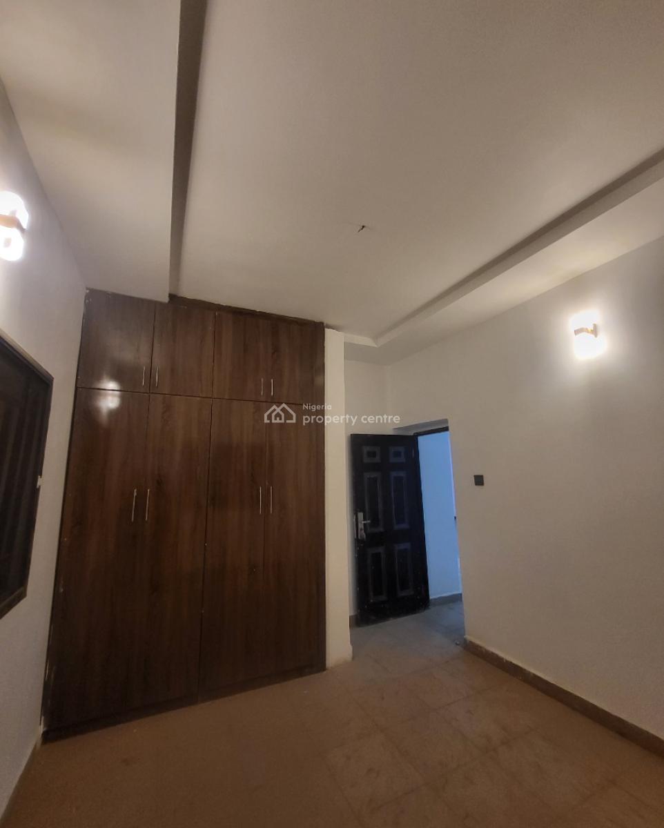 Luxurious Massive 2bedroom Flat Brand New, By Old Secteriate, Garki, Abuja, Flat / Apartment for Rent