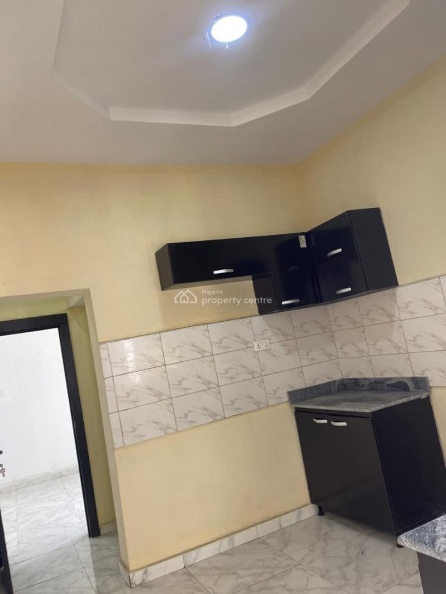 Standard 4brm Terrace Duplex, Orchid Road Close to Coastal Rd, Surulere, Lagos, Terraced Duplex for Rent