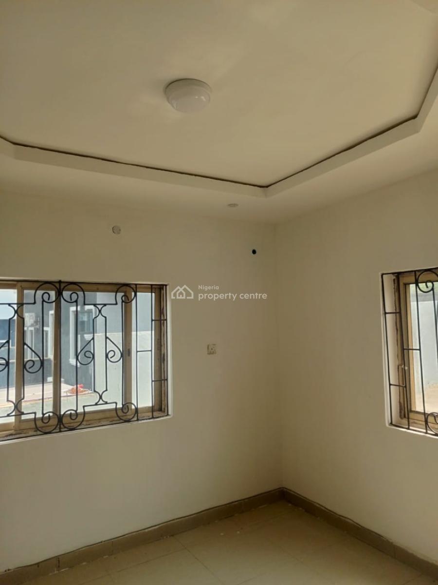 3 Bedroom Ground Flat, Gra Phase 1, Magodo, Lagos, Flat / Apartment for Rent