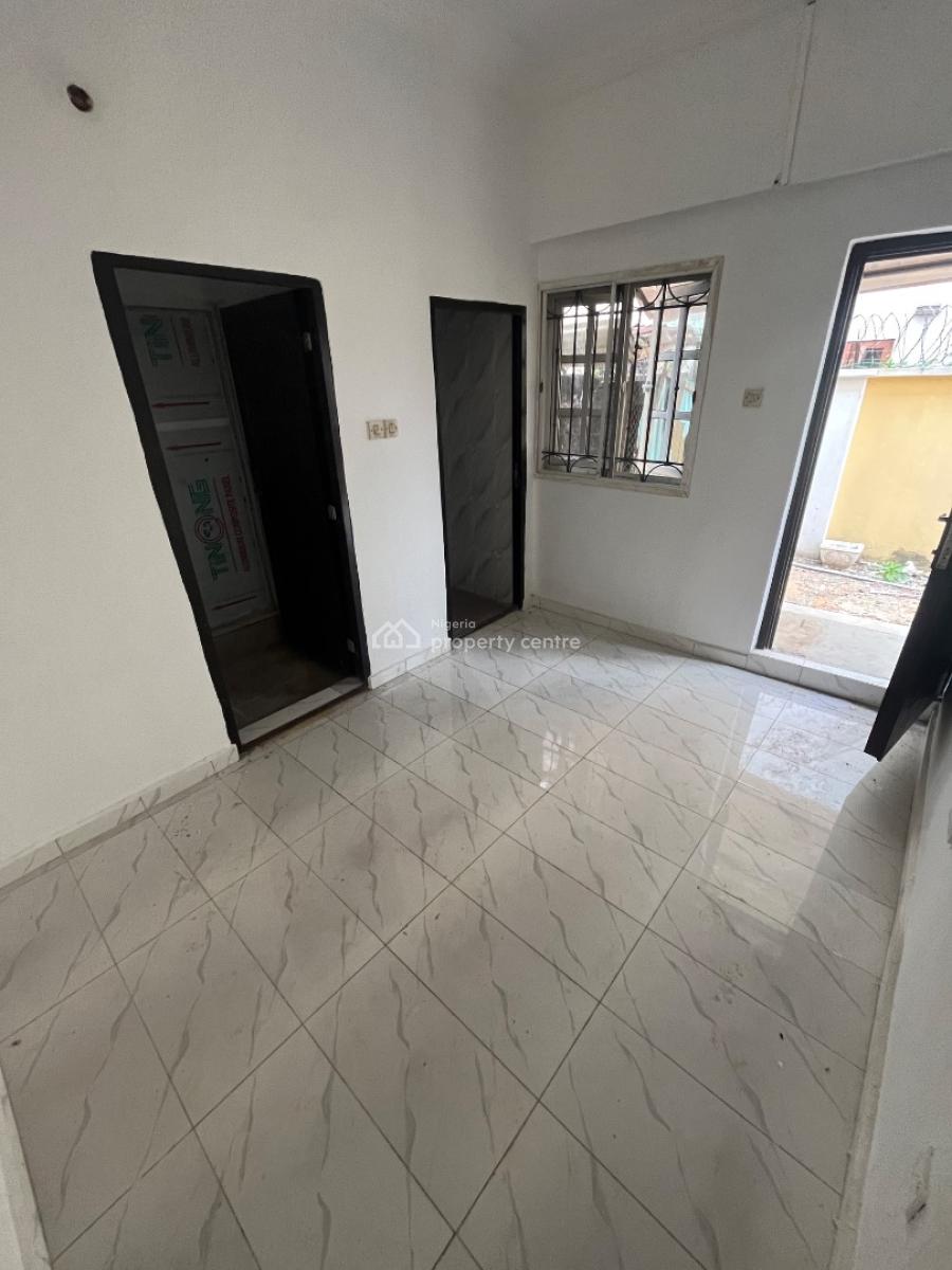 Mini Flatc, Off Admiralty Way, Lekki Phase 1, Lekki, Lagos, Mini Flat (room and Parlour) for Rent