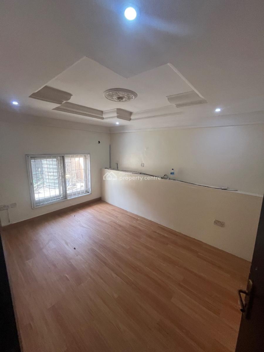 Self Contain, Off Admiralty Way, Lekki Phase 1, Lekki, Lagos, Self Contain (single Rooms) for Rent