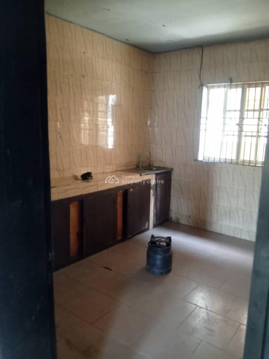Lovely Standard and Executive 3bedroom, Yaba, Lagos, Flat / Apartment for Rent