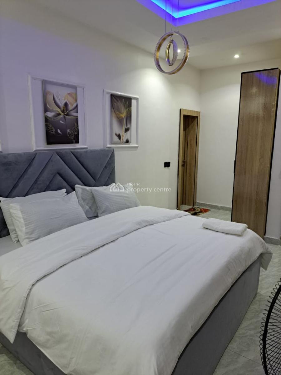 Diolux Clean 2 Bed Apartment, Sangotedo, Ajah, Lagos, Flat / Apartment Short Let