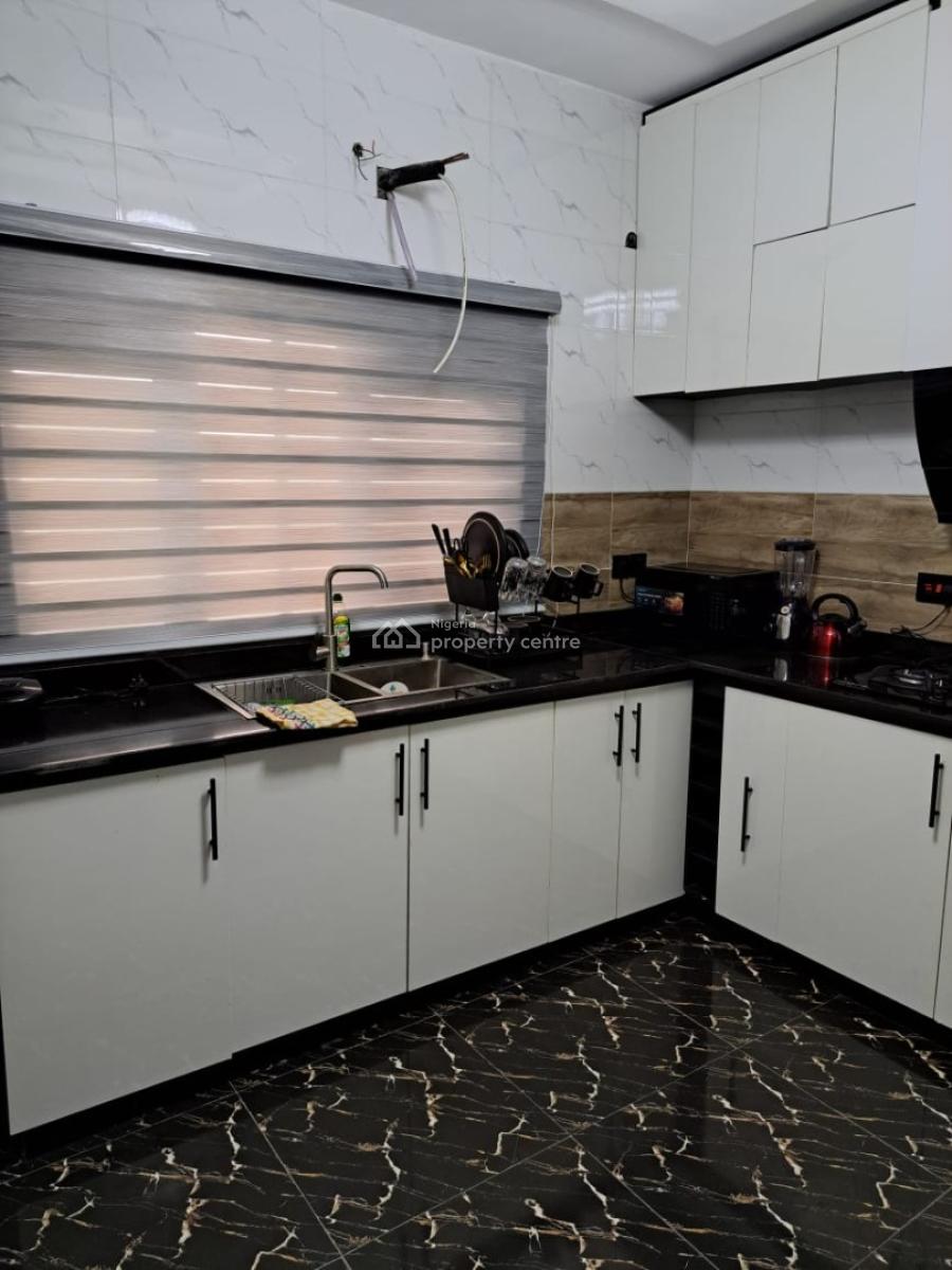 Diolux Clean 2 Bed Apartment, Sangotedo, Ajah, Lagos, Flat / Apartment Short Let