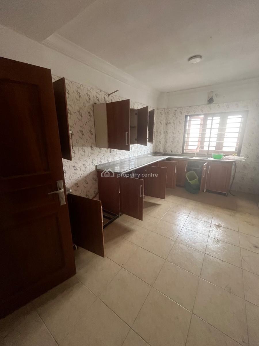 3bedroom Flat, Off Duro Simi Etti Drive, Lekki Phase 1, Lekki, Lagos, Flat / Apartment for Rent