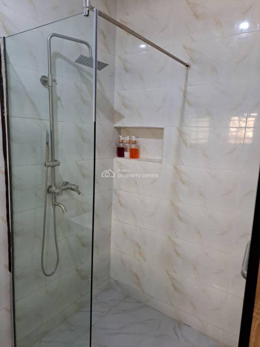 2bed Room Peaceful Diolux Apartment, Thera Peace Zone . Cedar Country Estate, Sangotedo, Ajah, Lagos, Flat / Apartment Short Let