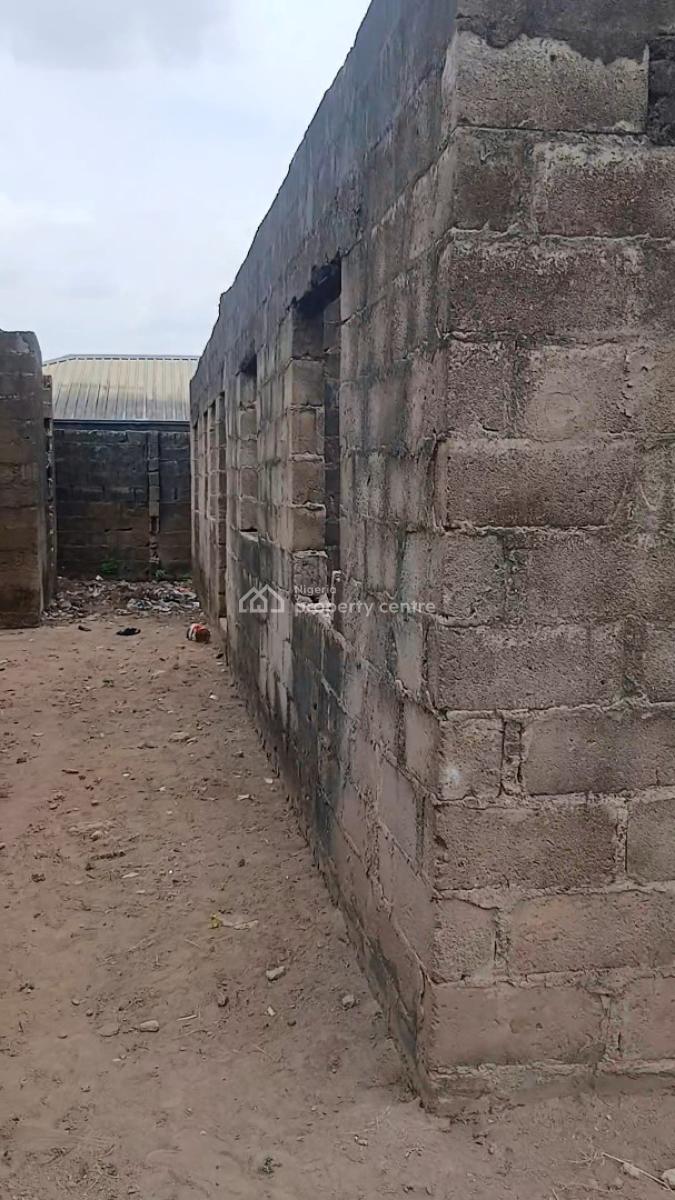 Half Plot with Uncompleted 3-bedroom, Off Adesan Road, Mowe Town, Ogun, Residential Land for Sale