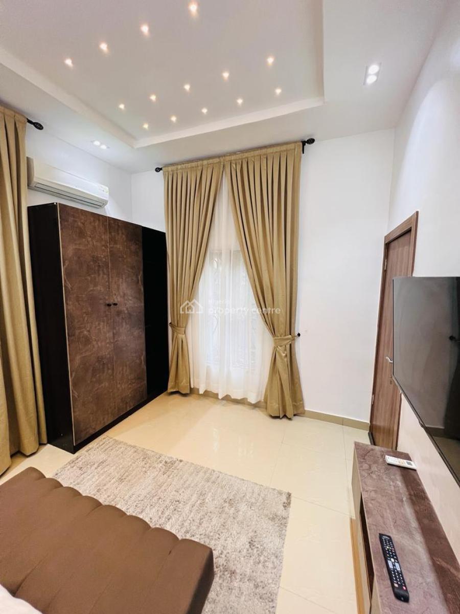 Fully Furnished 1 Bedroom Apartment, Lekki Phase 1, Lekki, Lagos, Mini Flat (room and Parlour) for Rent