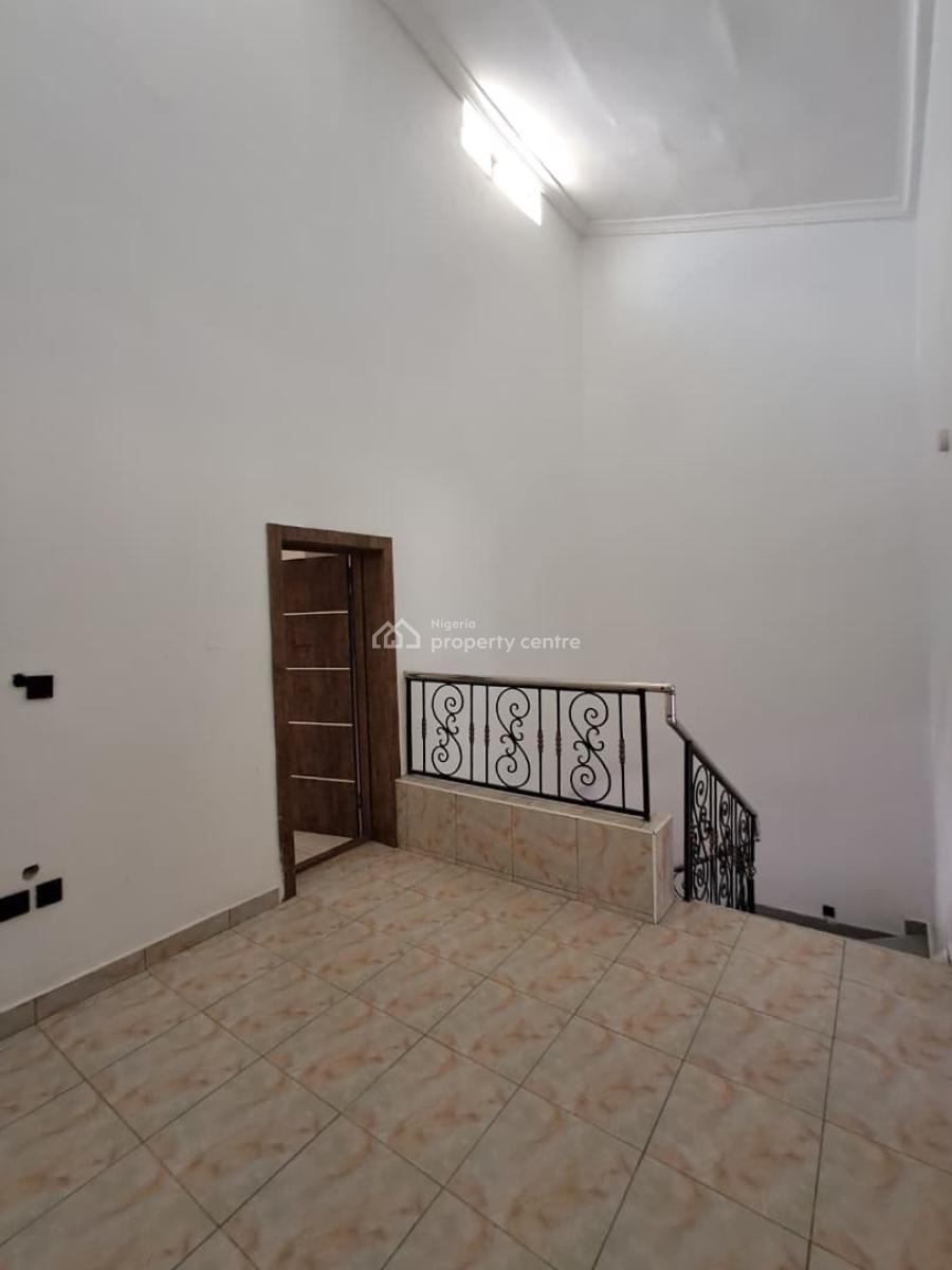 Relatively New 3-bedroom Terrace Duplex Ajah, Abraham Adesanya, Ajah, Lagos, Terraced Duplex for Rent