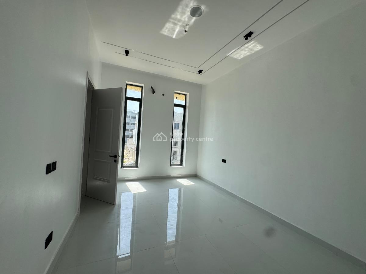 5bedroom Bedroom Self Compound Terrace with Bq, Freedom Way, Lekki Phase 1, Lekki, Lagos, Terraced Duplex for Sale