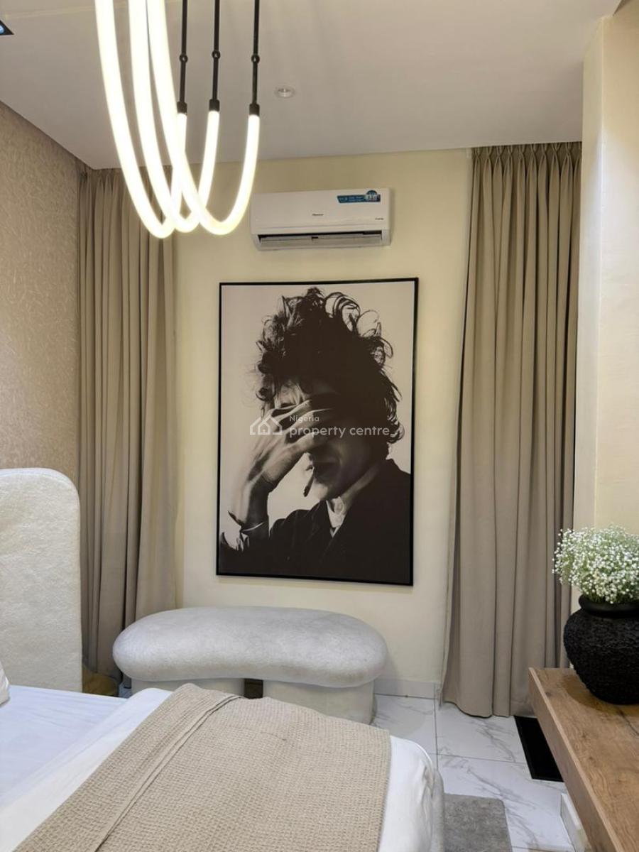 Brand New Luxury & Spacious 1bedroom with Cinema , Ps5 , Gym and Pool, Classical Decor, Smart Google Home, 24/7 Electricity and Security, Lekki, Lagos, Flat / Apartment Short Let