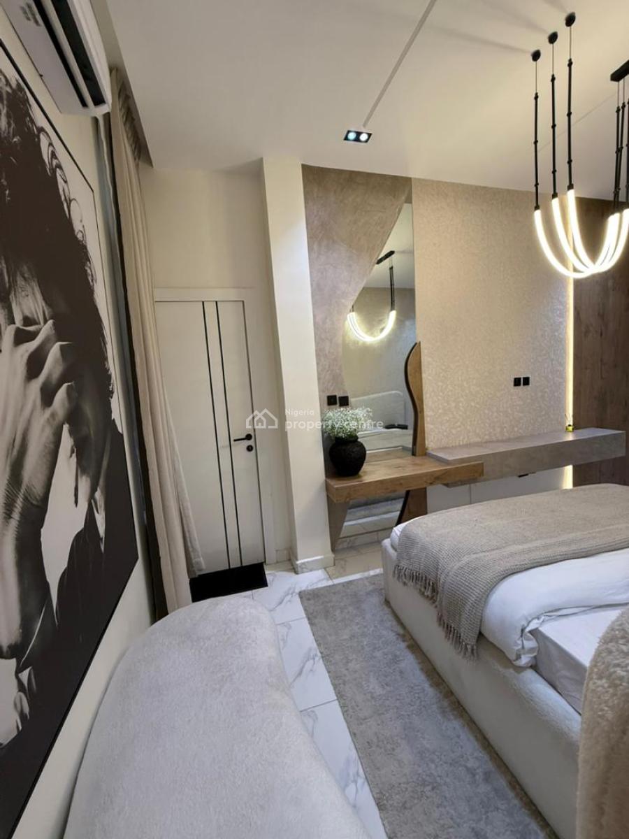 Brand New Luxury & Spacious 1bedroom with Cinema , Ps5 , Gym and Pool, Classical Decor, Smart Google Home, 24/7 Electricity and Security, Lekki, Lagos, Flat / Apartment Short Let