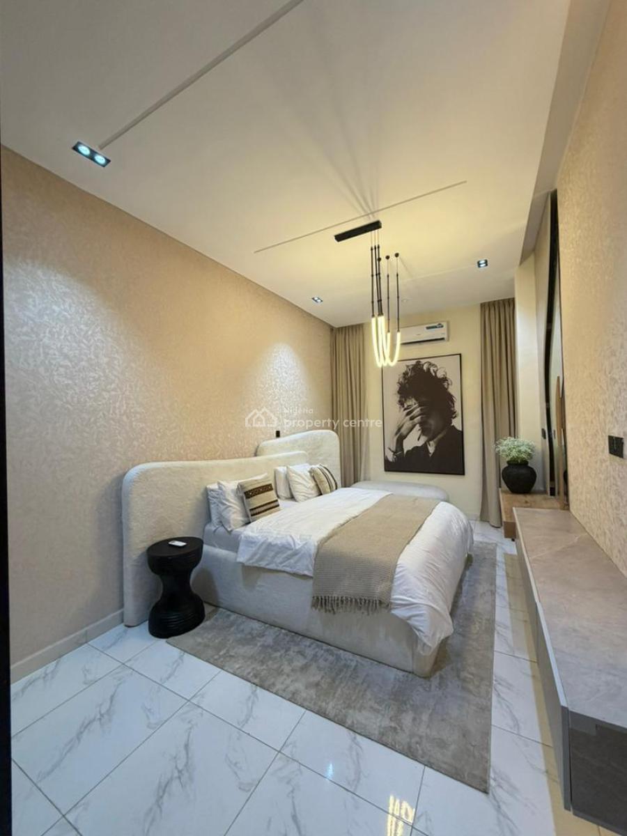 Brand New Luxury & Spacious 1bedroom with Cinema , Ps5 , Gym and Pool, Classical Decor, Smart Google Home, 24/7 Electricity and Security, Lekki, Lagos, Flat / Apartment Short Let