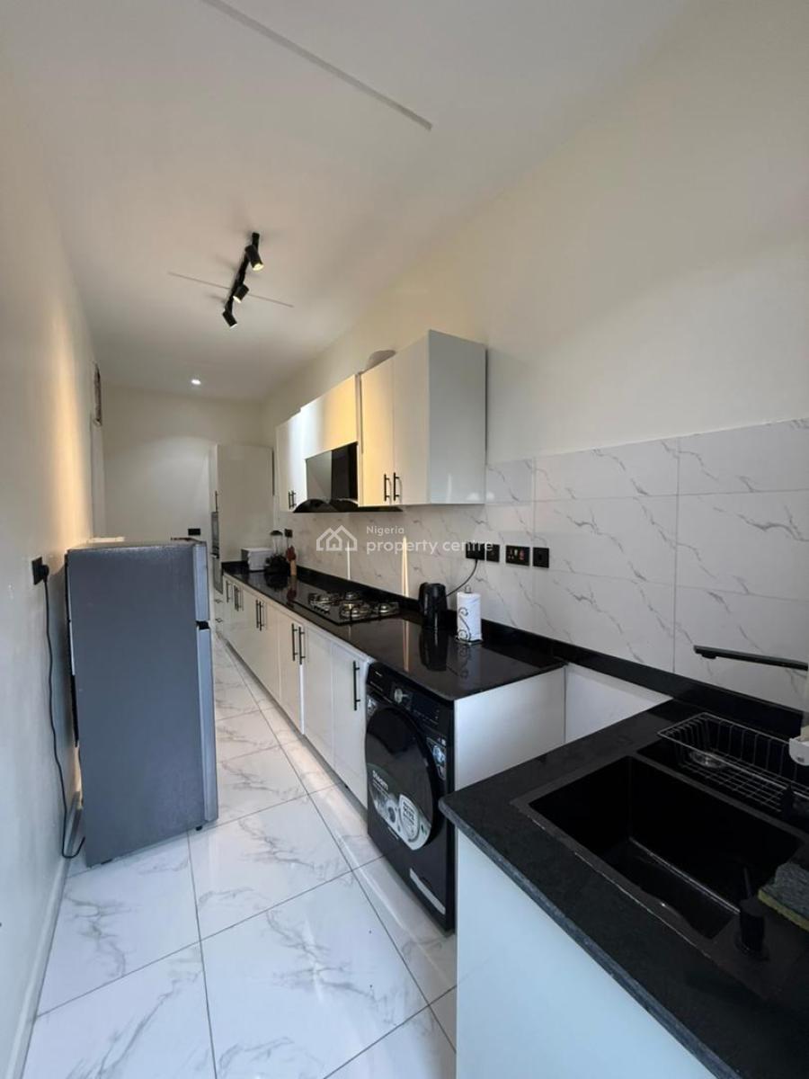 Brand New Luxury & Spacious 1bedroom with Cinema , Ps5 , Gym and Pool, Classical Decor, Smart Google Home, 24/7 Electricity and Security, Lekki, Lagos, Flat / Apartment Short Let