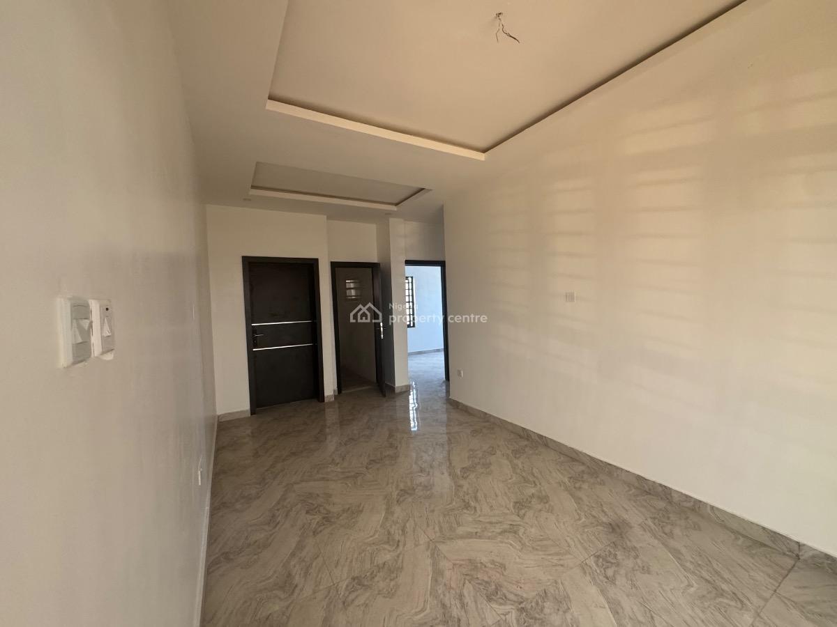 1/2bedroom Apartment, Ologolo, Lekki, Lagos, Flat / Apartment for Sale