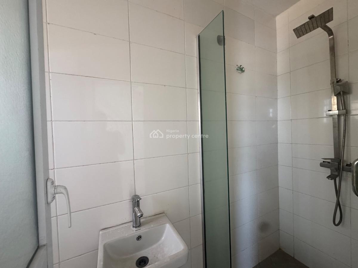 1/2bedroom Apartment, Ologolo, Lekki, Lagos, Flat / Apartment for Sale