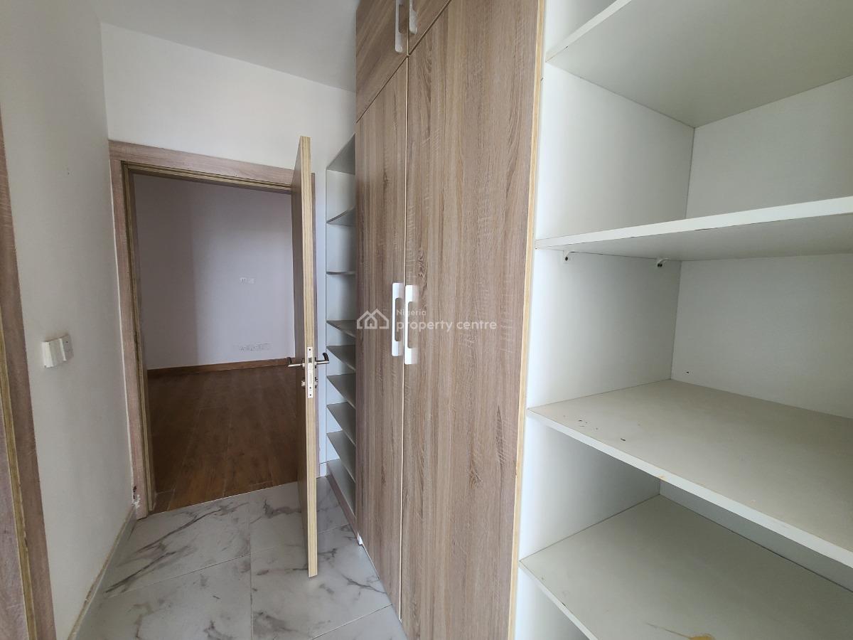 Luxury 3 Bedroom Apartment with Bq, Periwinkle Estate, Lekki Phase 1, Lekki, Lagos, Flat / Apartment for Sale