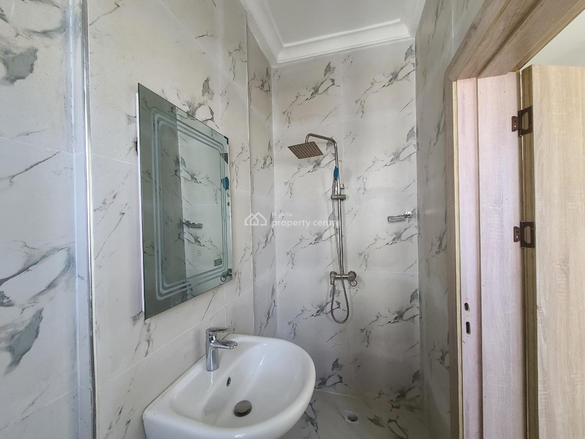 Luxury 3 Bedroom Apartment with Bq, Periwinkle Estate, Lekki Phase 1, Lekki, Lagos, Flat / Apartment for Sale