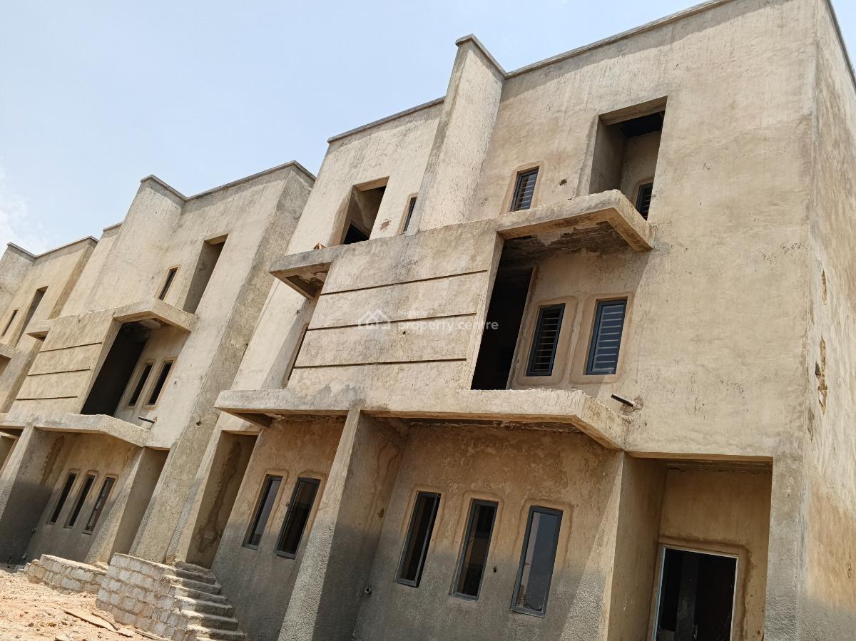 4 Bedrooms Terrace Duplex with a Bq, After Amaka Mall, Guzape District, Abuja, Terraced Duplex for Sale
